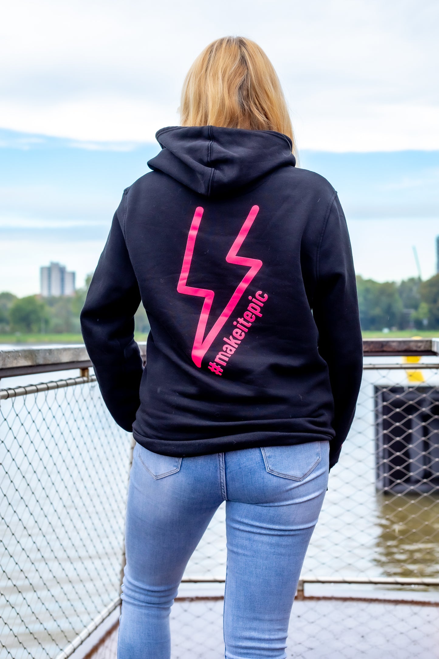 Epic hoodie bolt pink