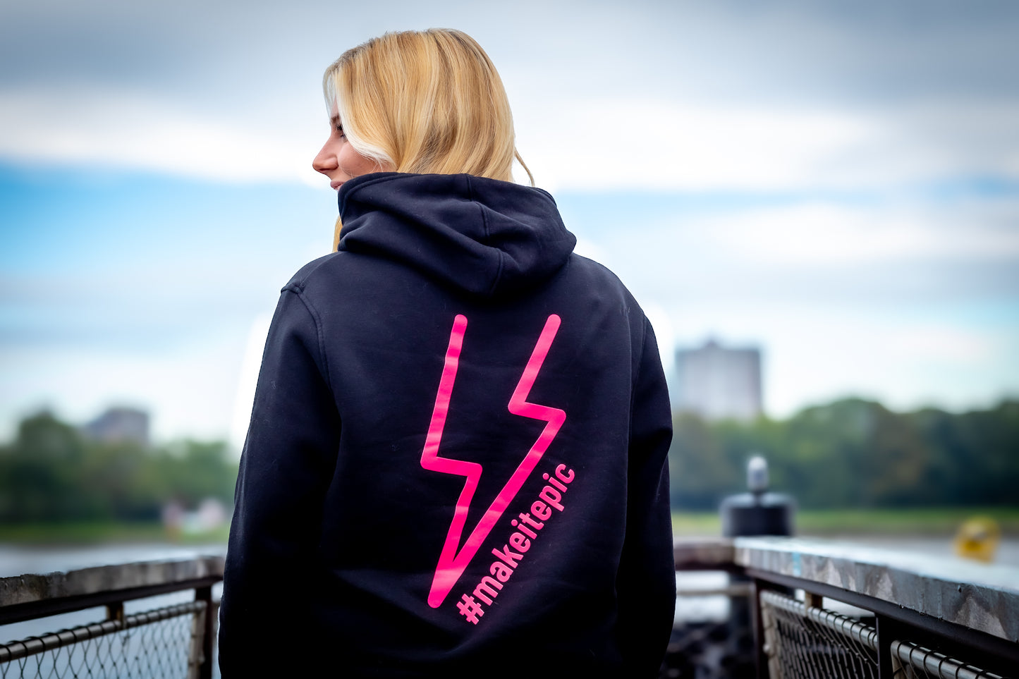Epic hoodie bolt pink