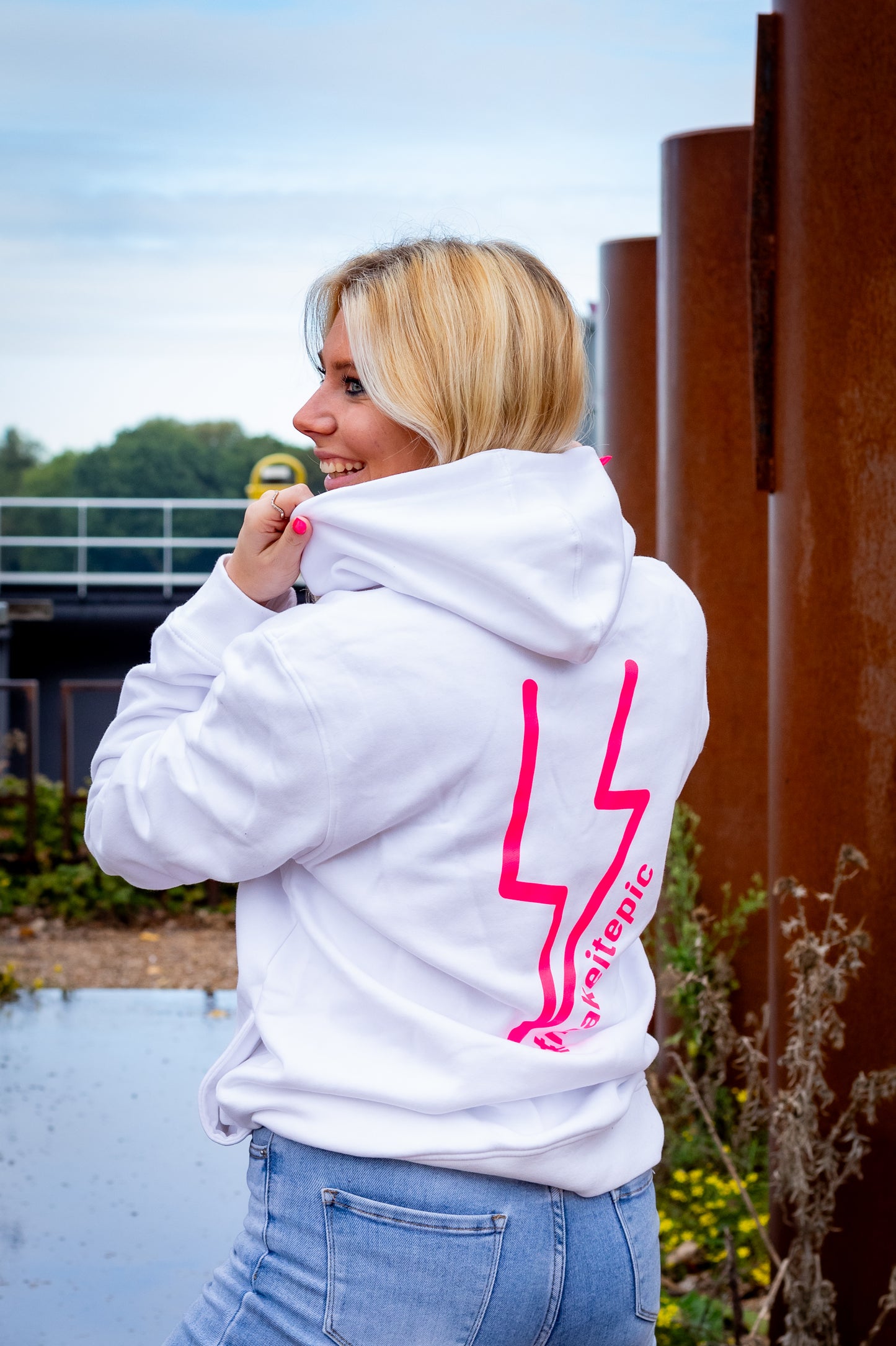 Epic hoodie bolt pink